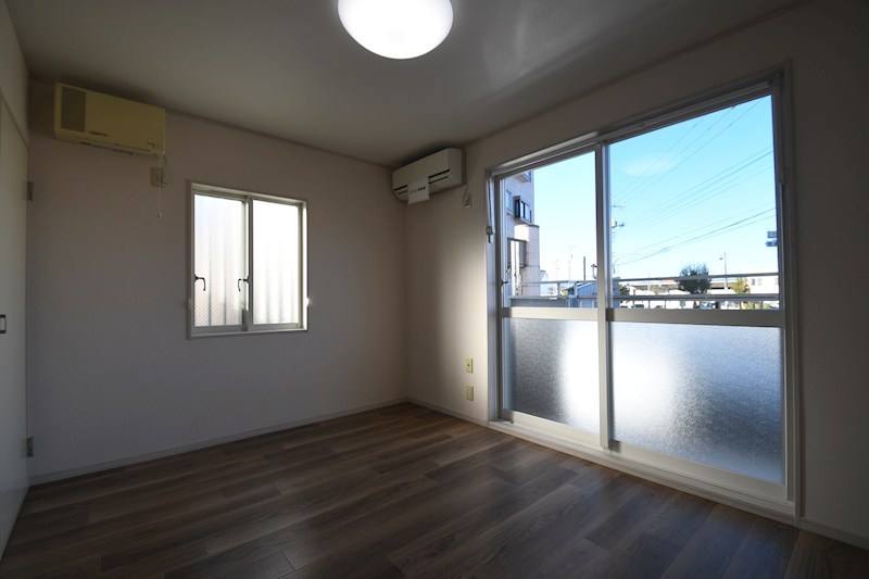 ジュネス２２ リビング