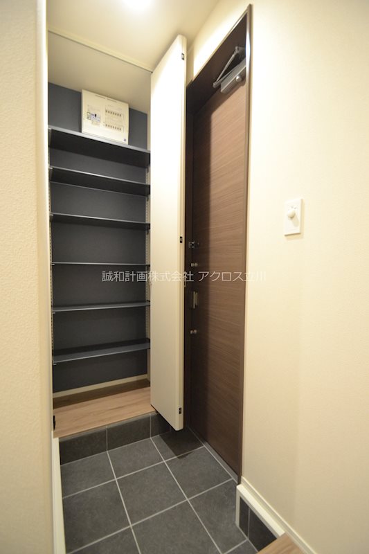 ＡＯＺＯ　ＨＡＵＳⅡ 玄関