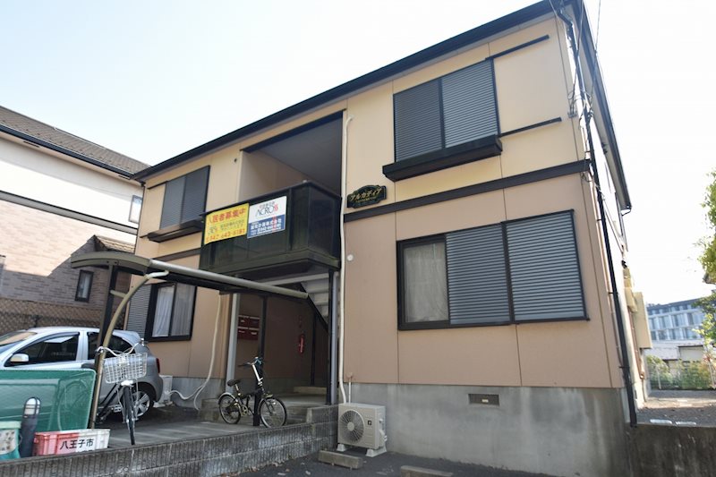 閑静な住宅街・片倉台にあります