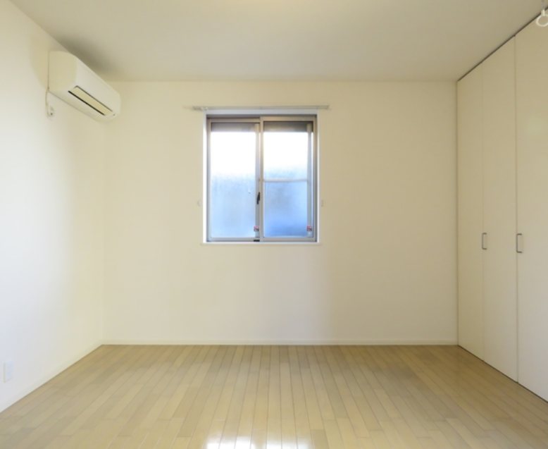 メゾン　ド　アウラ ベッドルーム