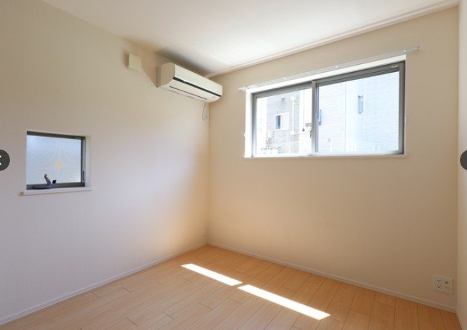 シヨン ベッドルーム