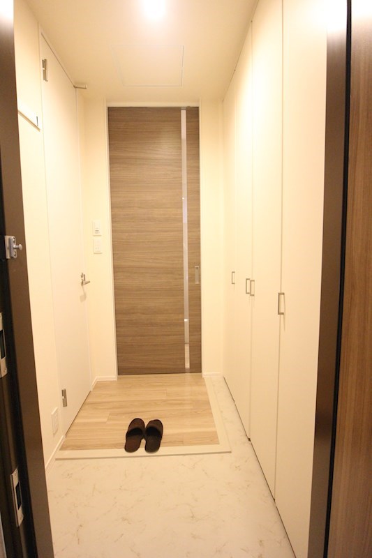 エムズガーデン八王子 玄関