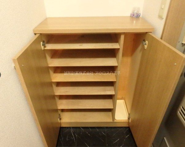 メゾン朝倉野 玄関