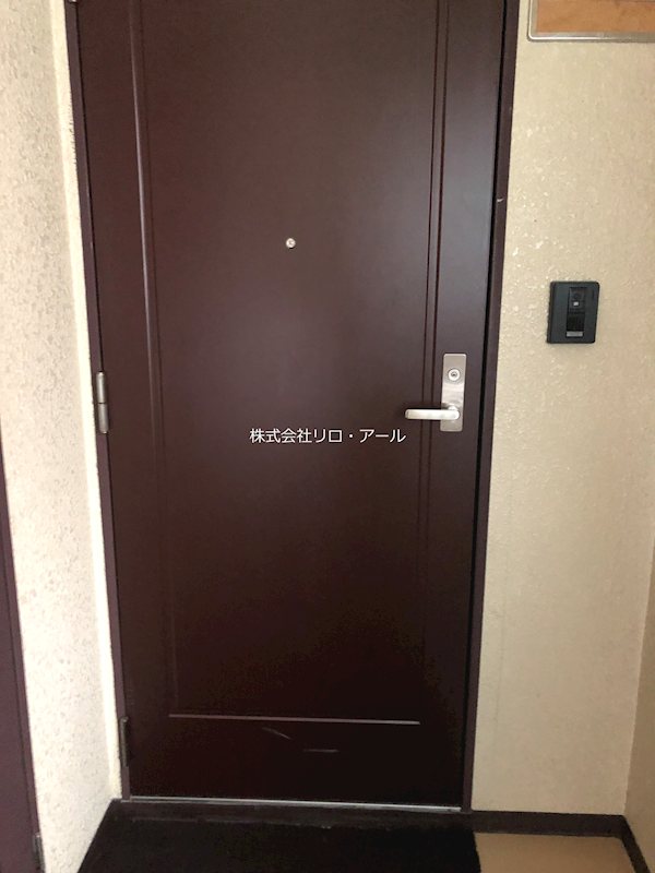 プチメゾン広尾   玄関