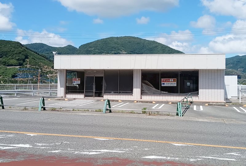 【テナント】有田川町小島コンビニ跡　店舗面積約48.19坪 外観