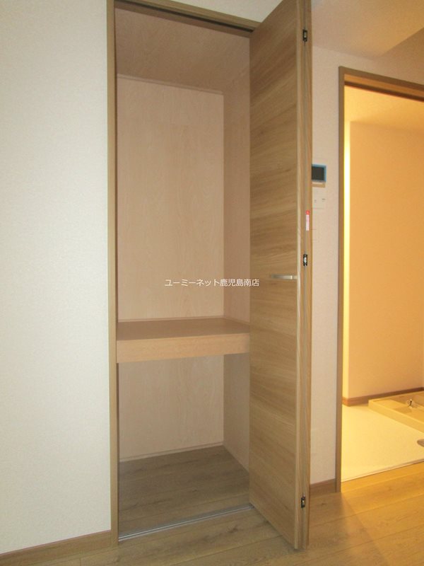 ヒルズ唐湊 収納