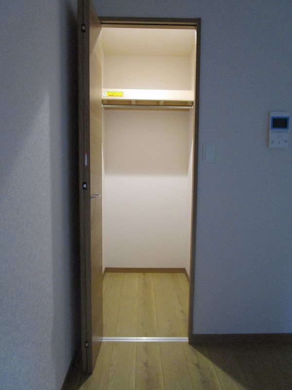 ヒルズ唐湊 収納