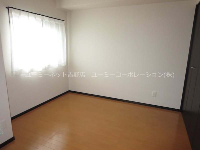 Parasia ベッドルーム