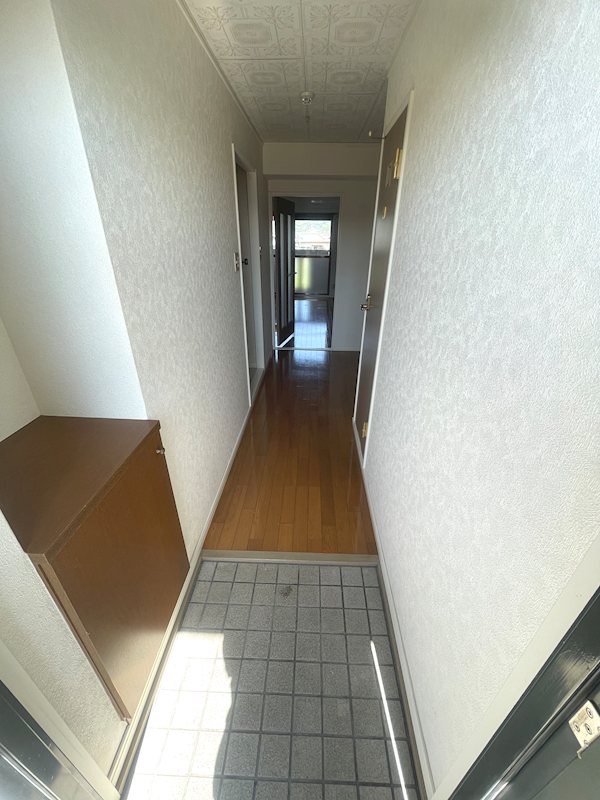 ユーミー隼人ビル 玄関