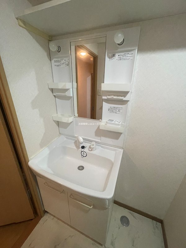 アクロス 洗面所