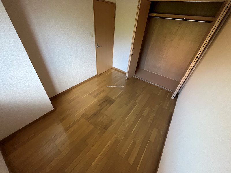アクロス ベッドルーム