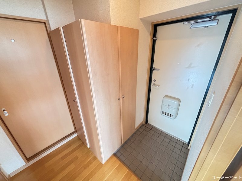 イーストチェリー壱番館 玄関