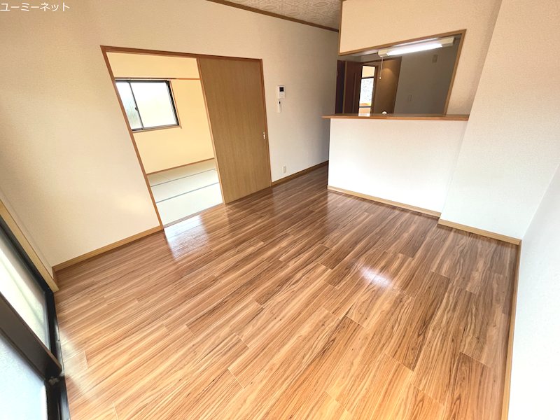 グランディールⅢ（八王寺） リビング