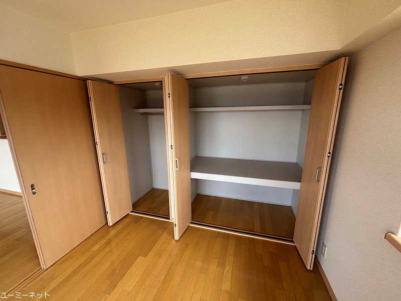 グランディールさくら 収納