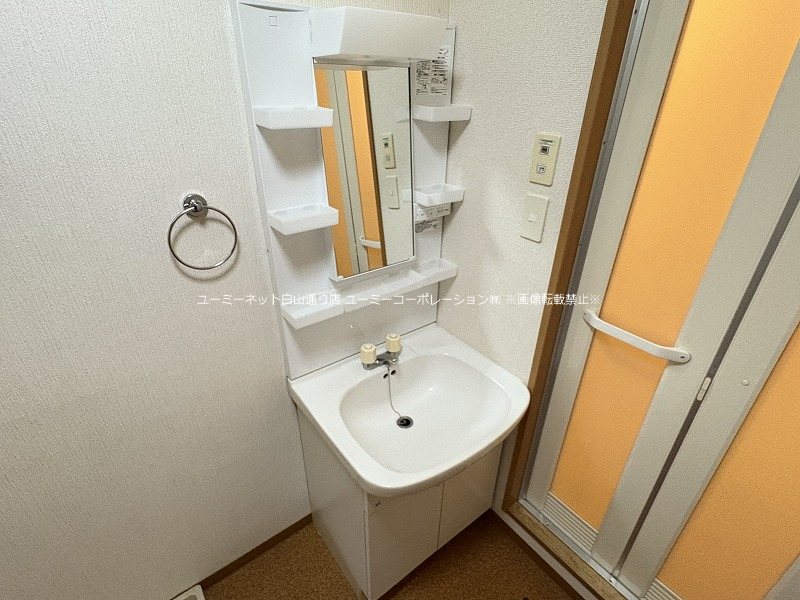 シャトー光の森C 洗面所