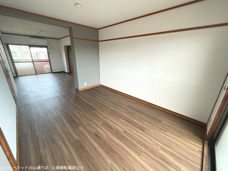 ハーモニー島村 リビング