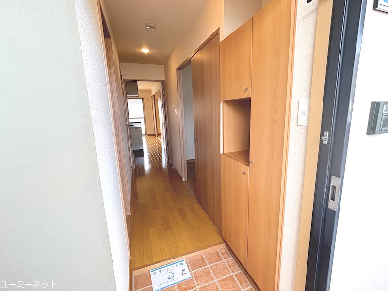 グランメゾン小山 玄関