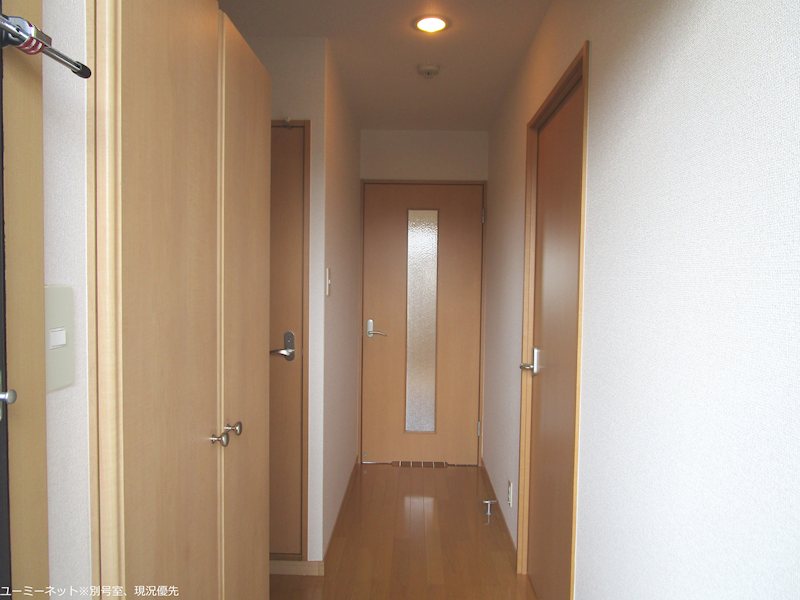 グランディールさくら 玄関