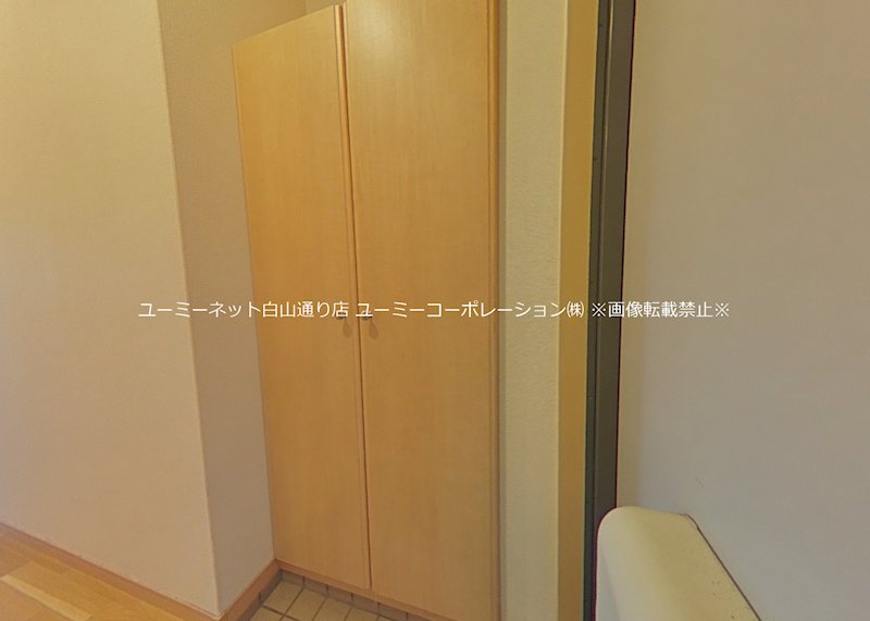グランディール小山Ⅰ 玄関
