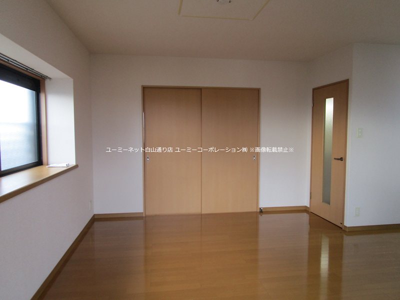 シャトー光の森D ベッドルーム