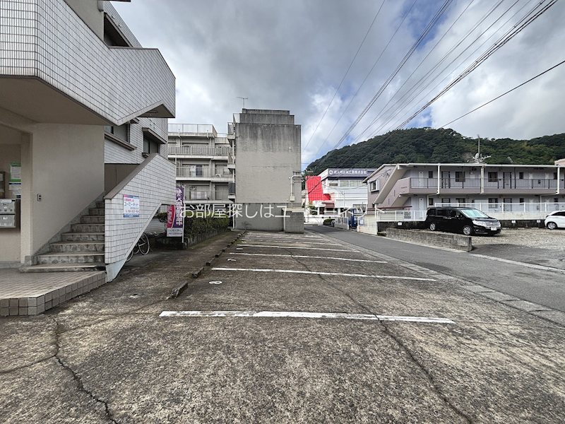 サンハイム飯田 駐車場