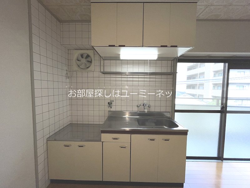 木通歯科ビル キッチン