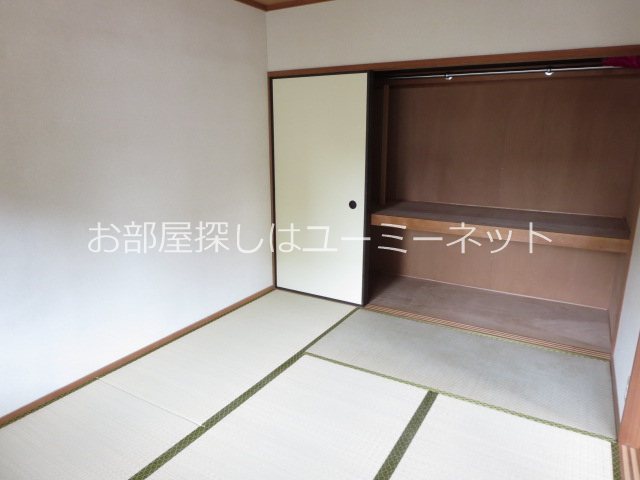 コンフォート西田 収納