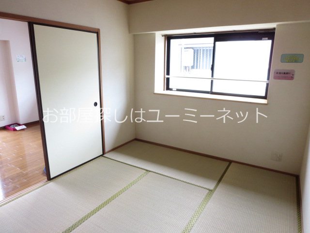 コンフォート西田 ベッドルーム