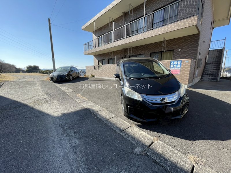 若葉ハイツ（鹿児島） 駐車場