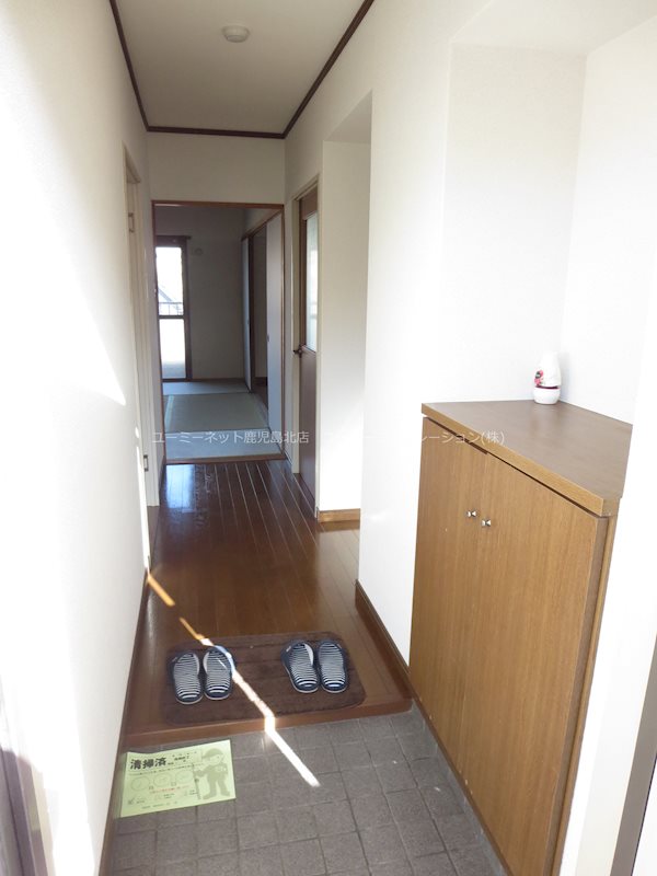クリアライト小池 玄関