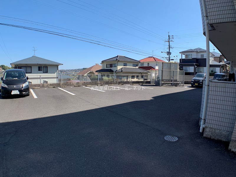 サンリッチ藤﨑 駐車場