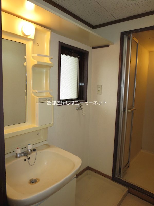 エンプロイ藤利 洗面所