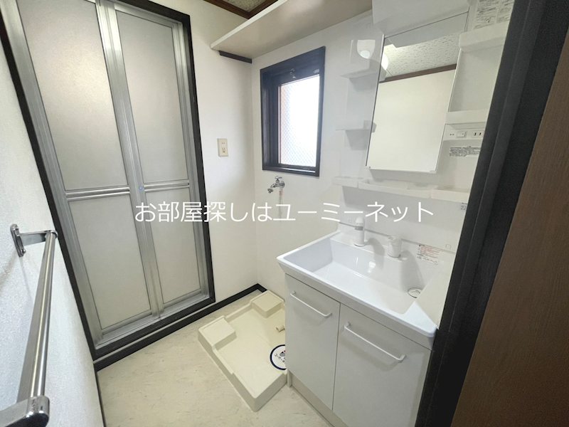 エンプロイ藤利 洗面所