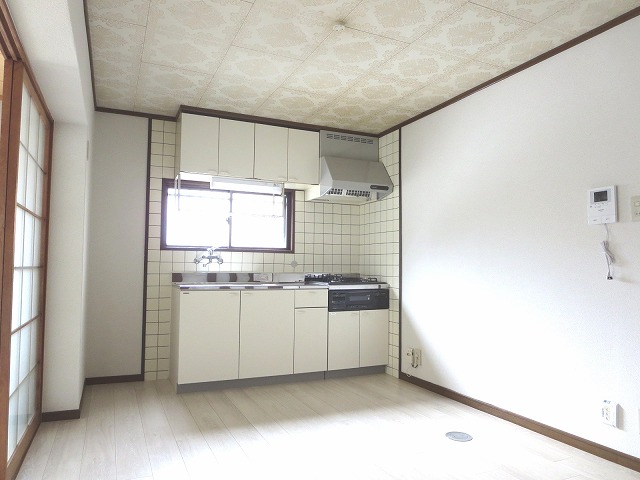 エンプロイ藤利 その他