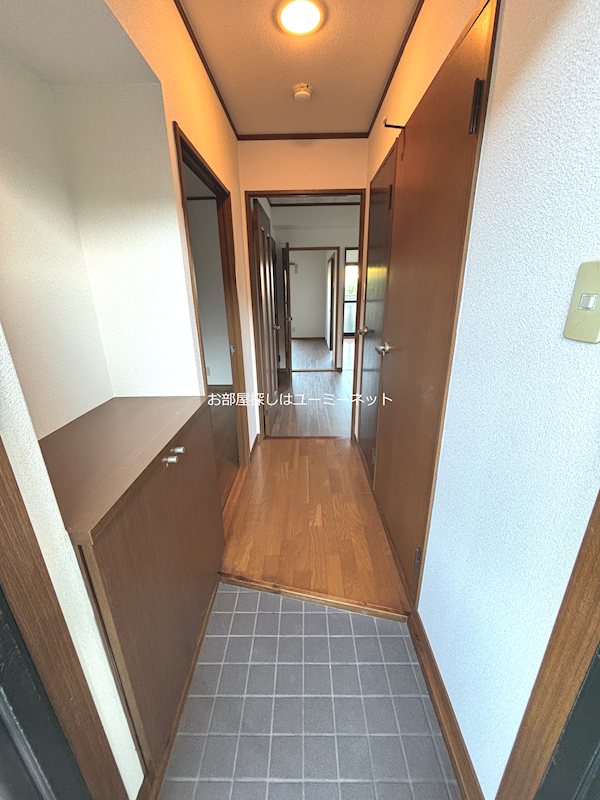 IHビルⅡ 玄関