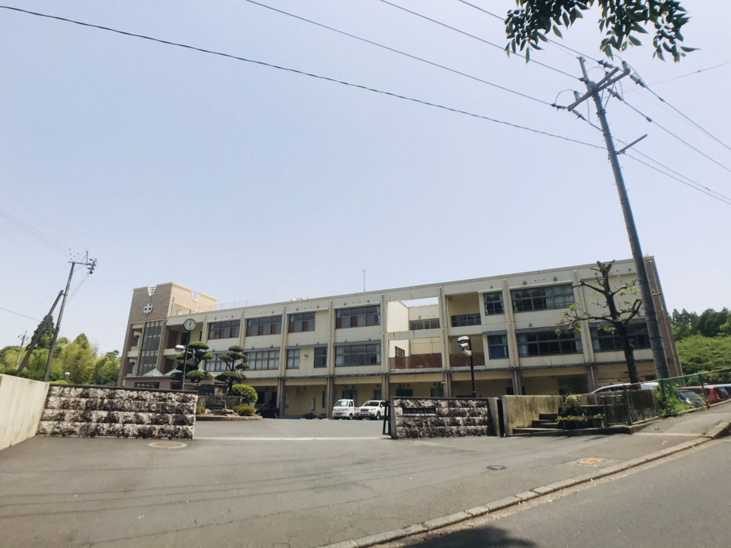 グレイス 中学校