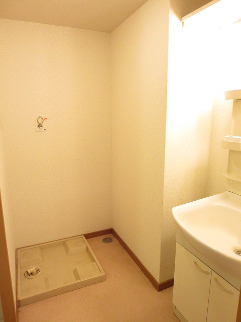 West heim その他