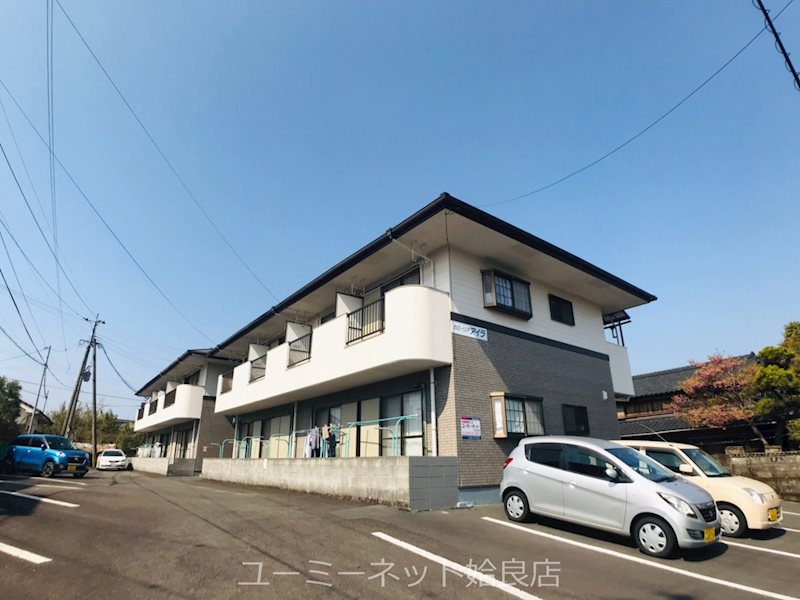 カミーリアアイラ 駐車場