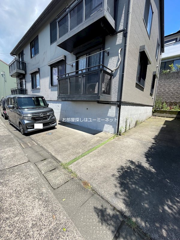 アイリスバレー 駐車場