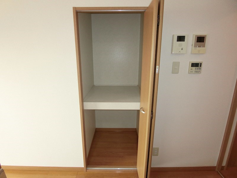 リリアコート 収納