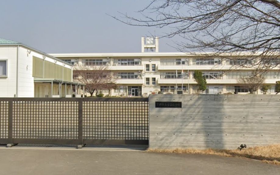 リリアコート 小学校