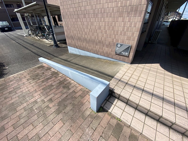 プリムヴェールＣ エントランス