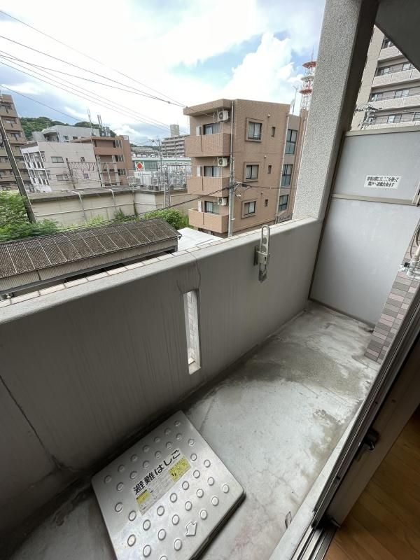 ブルーアイズ中央 ベランダ