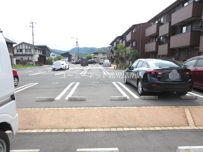 ソレイユ・ルヴァン Ⅰ 駐車場