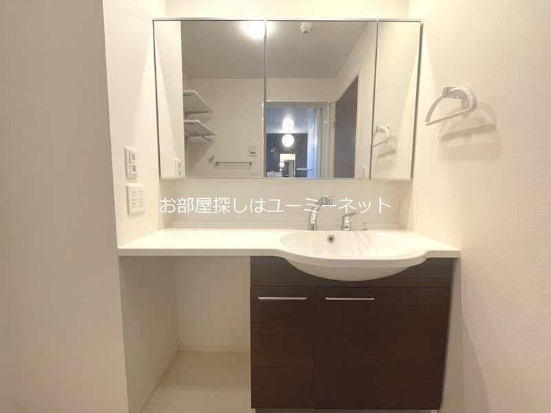 耀 洗面所
