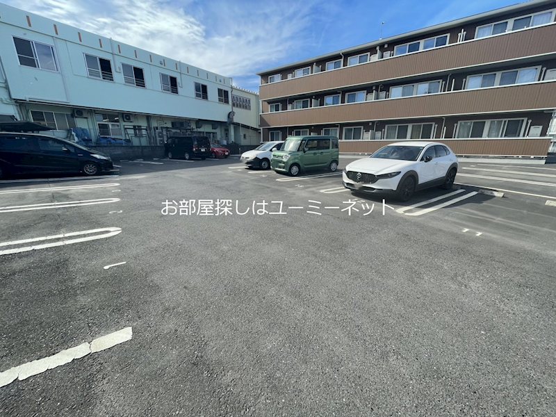 耀 駐車場