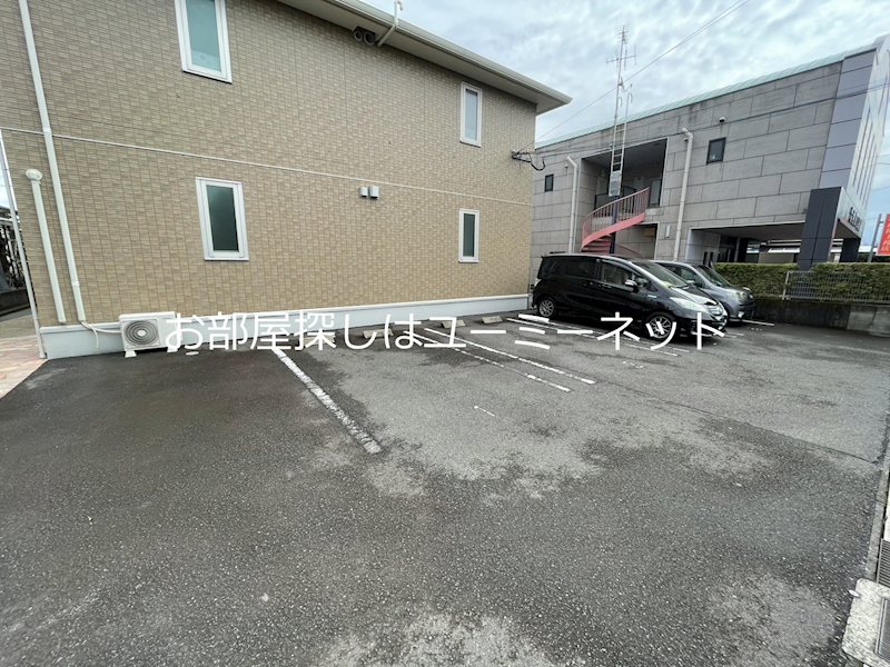 グラシュー 駐車場