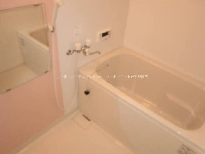 グラシュー 風呂画像