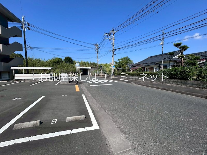 アマリリス 駐車場