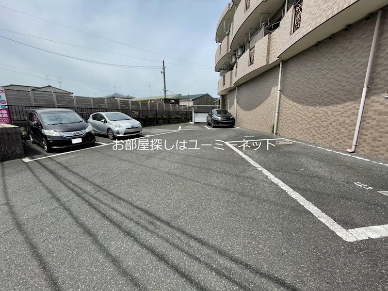 サンマルベージャ 駐車場